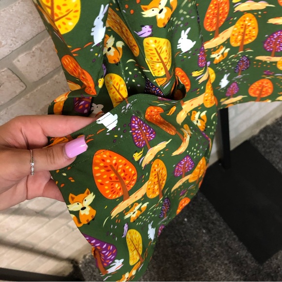 NWT Maevn Prints Fall Animal print short sleeve scrub top size 5X - Picture 3 of 7